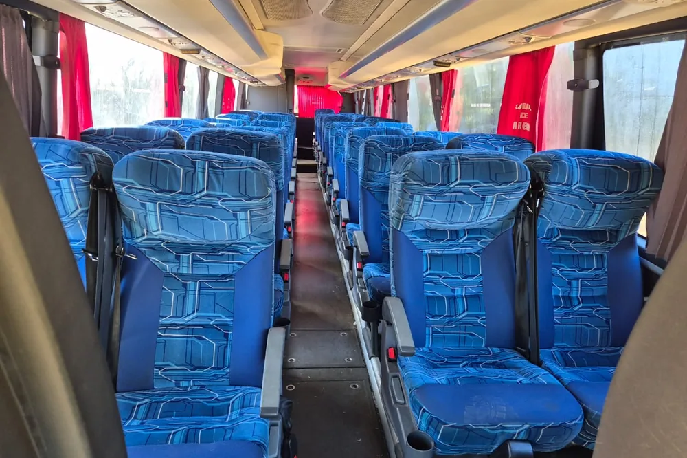 Interior de bus Más Bus